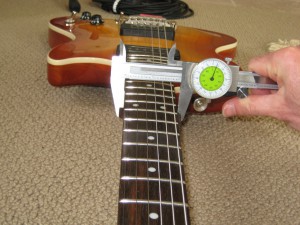 2011-03-27 Vox SSC33 Neck 009 Vox SSC33 Neck Width