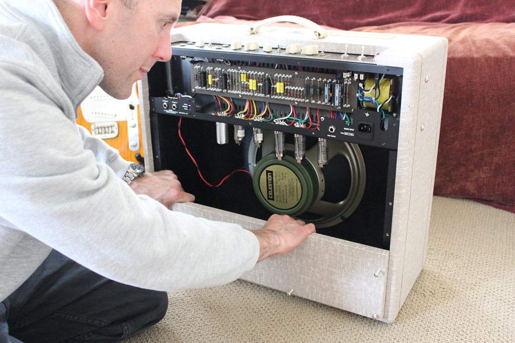 Vox AC15HW1 Disassembly