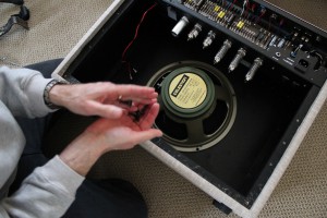 Vox AC15HW1 Disassembly- Keep your screws organized for reassembly Vox AC15HW1 Disassembly- Keep your screws organized for reassembly