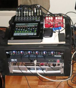 The headphone amp in the rack The headphone amp in the rack