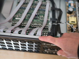 Mackie DL32R Bad Channel