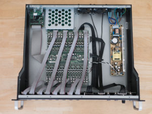Mackie DL32R Internals